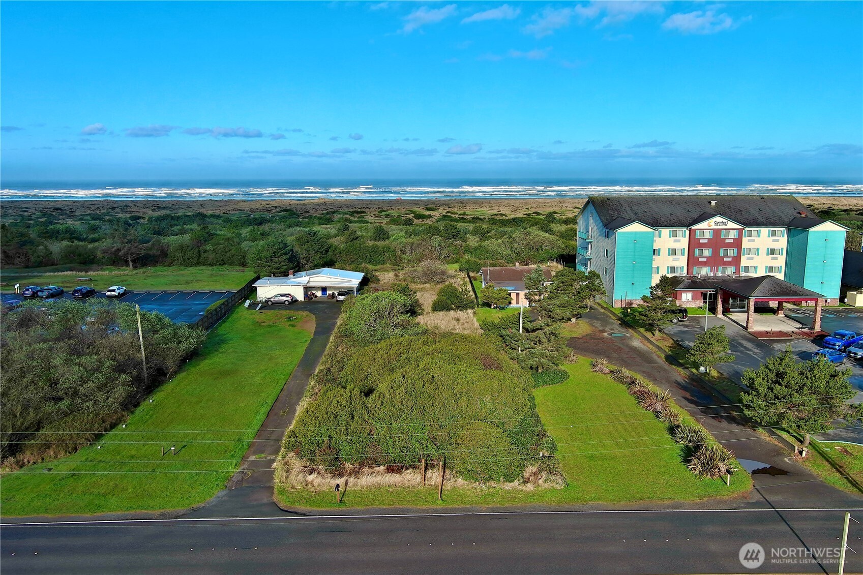 823 Ocean Shores Boulevard NW, Ocean Shores, WA 98569