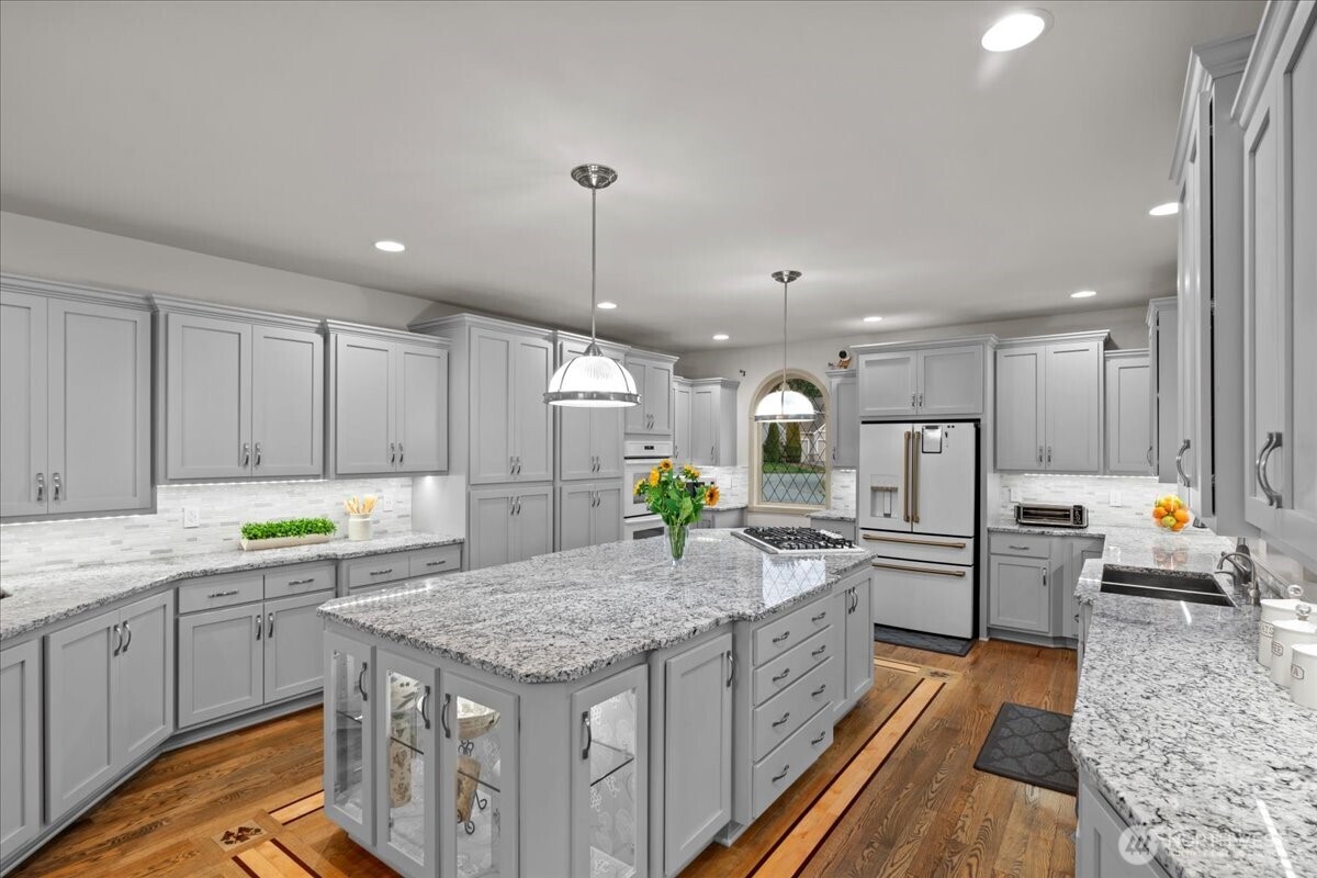 6417 158th Street SE, Snohomish, WA 98296-4537