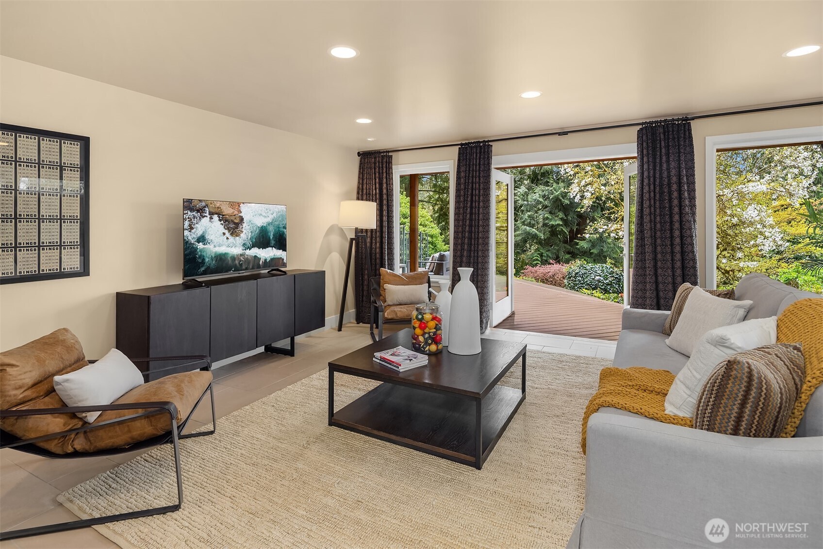 25137 SE Mirrormont Place , Issaquah, WA 98027