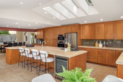 25137 SE Mirrormont Place , Issaquah, WA 98027 - Photo 9