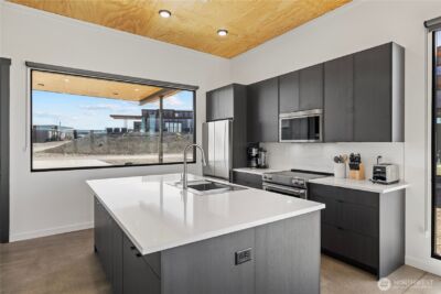 202 Rattlesnake Point NW, Quincy, WA 98848 - Photo 11