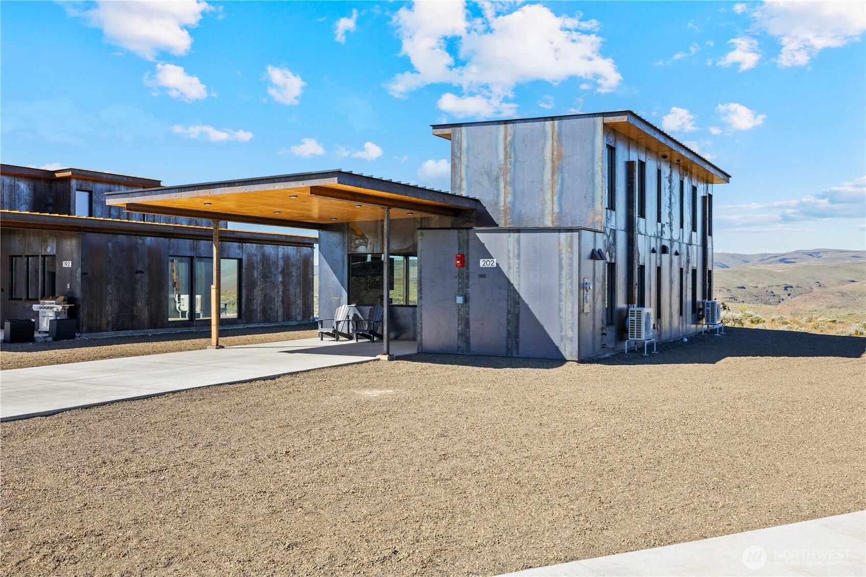202 Rattlesnake Point NW, Quincy, WA 98848