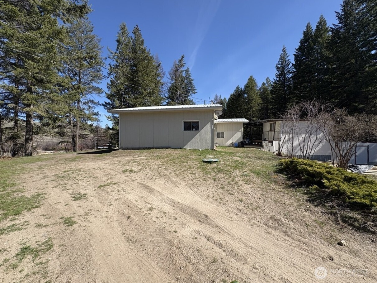 9 Forest Edge Road , Oroville, WA 98844