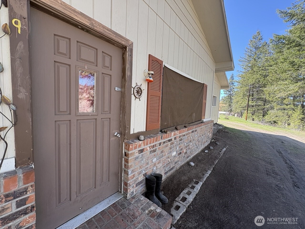 9 Forest Edge Road , Oroville, WA 98844