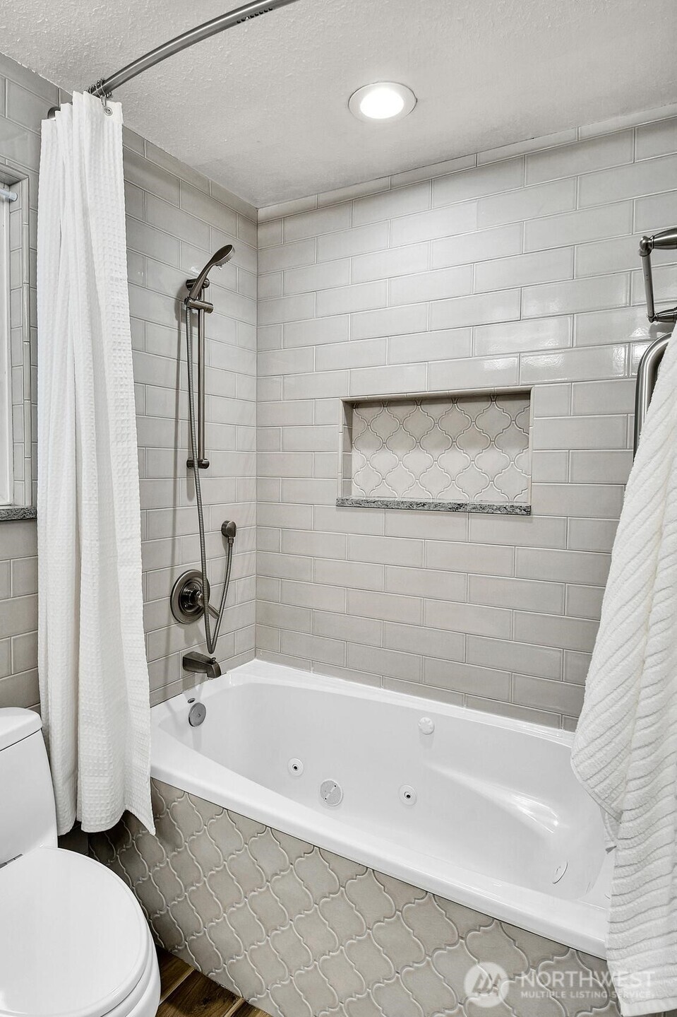 21023 46th Avenue SE, Bothell, WA 98021