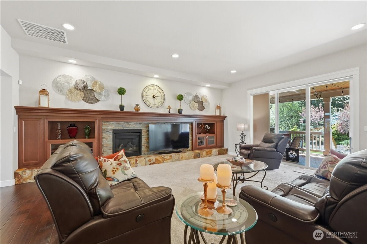 13808 108th Street Ct E, Puyallup, WA 98374