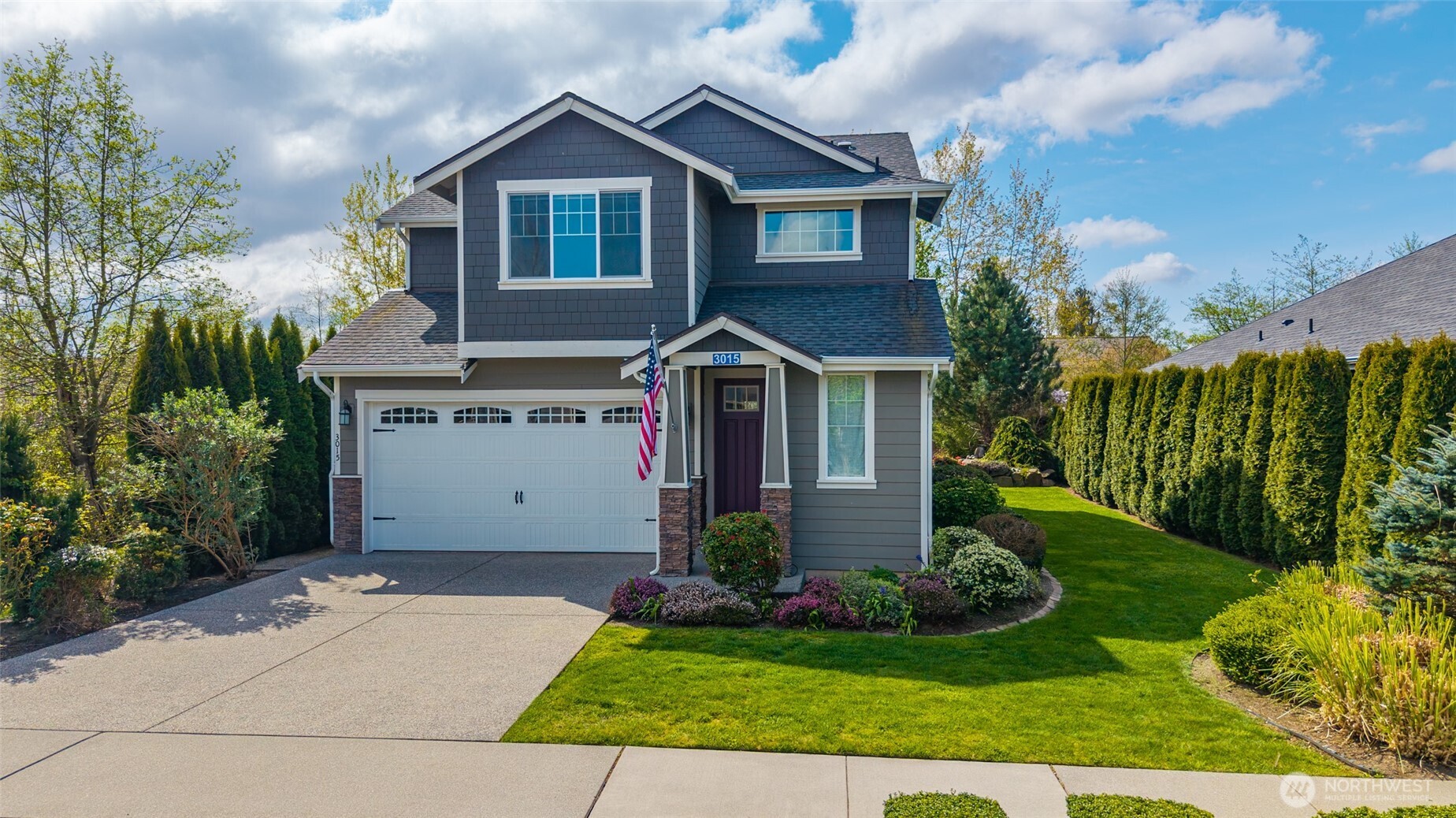 3015 Loch Ness Loop , Mount Vernon, WA 98273