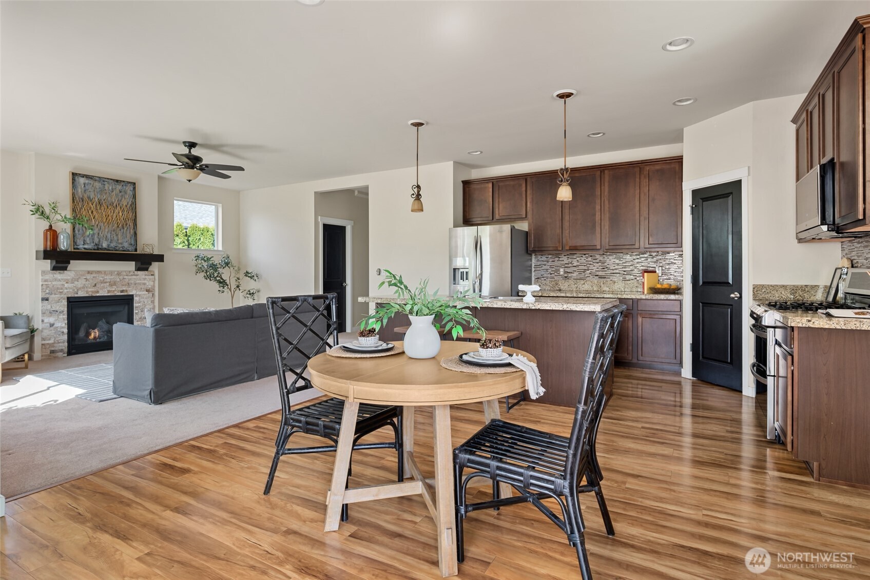 3015 Loch Ness Loop , Mount Vernon, WA 98273