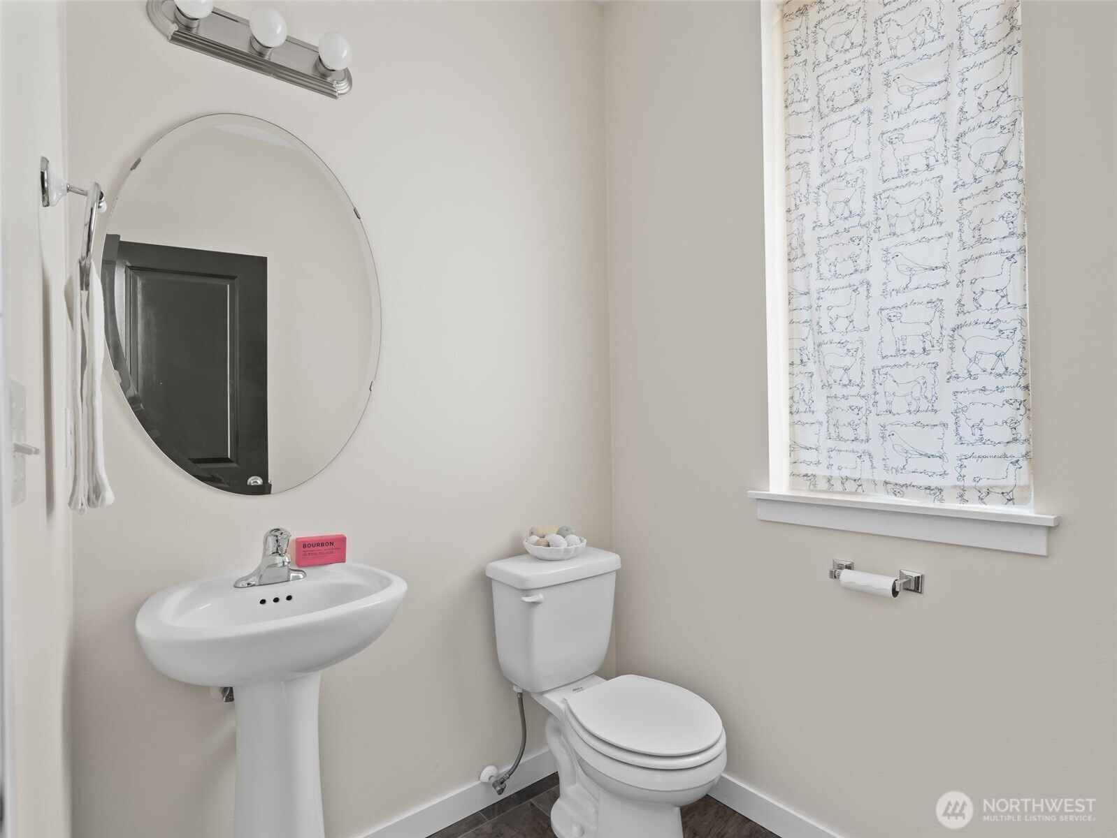 3015 Loch Ness Loop , Mount Vernon, WA 98273