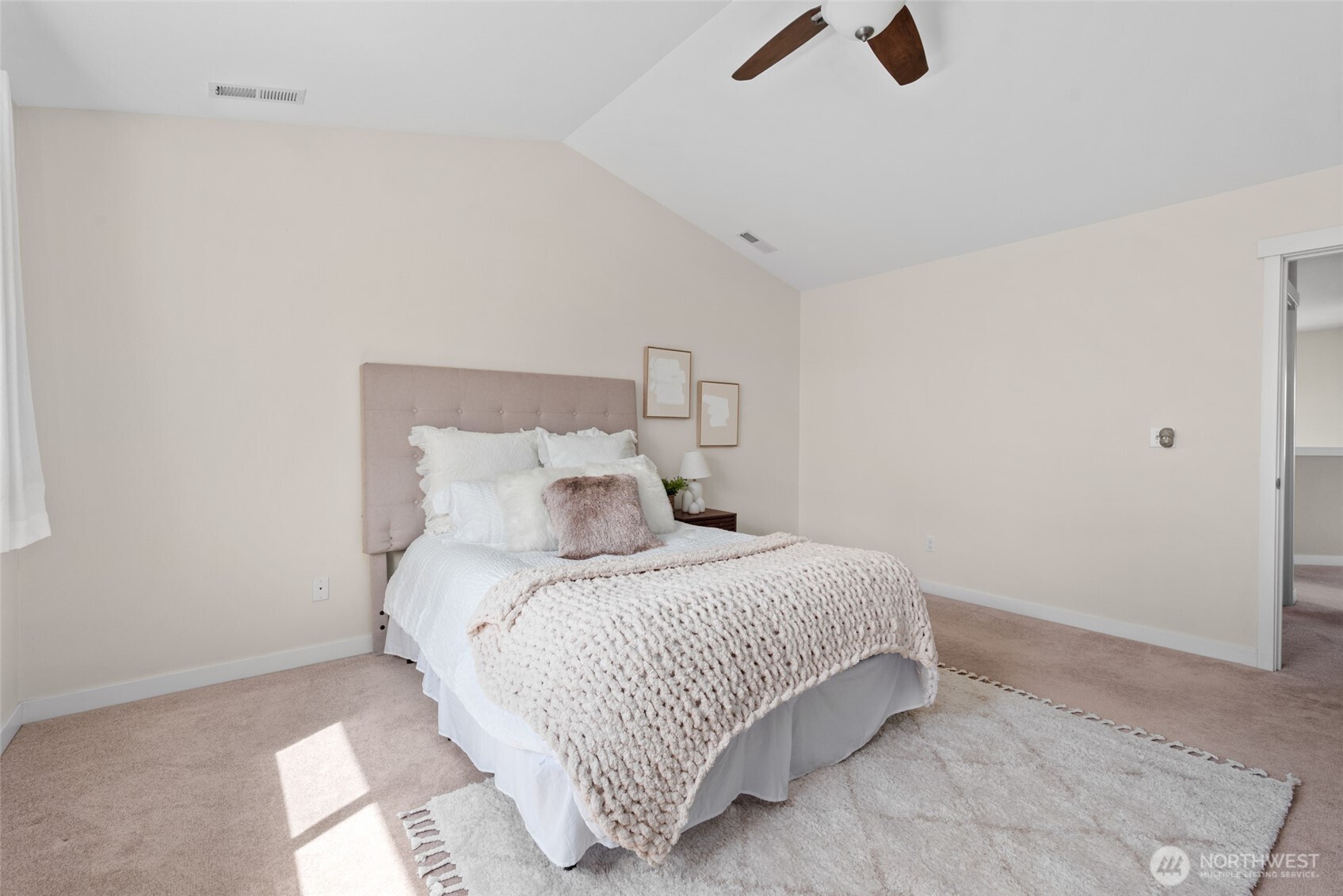 3015 Loch Ness Loop , Mount Vernon, WA 98273