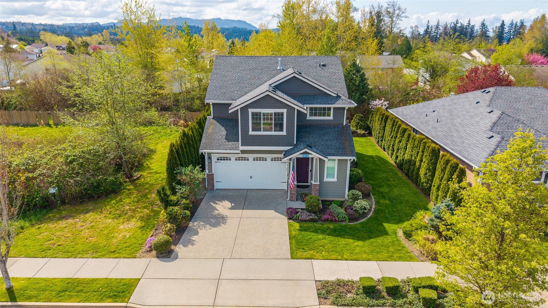 3015 Loch Ness Loop , Mount Vernon, WA 98273