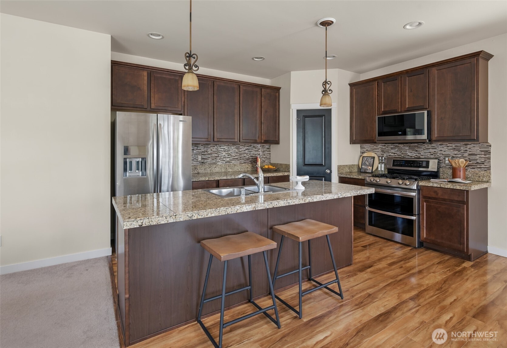 3015 Loch Ness Loop , Mount Vernon, WA 98273