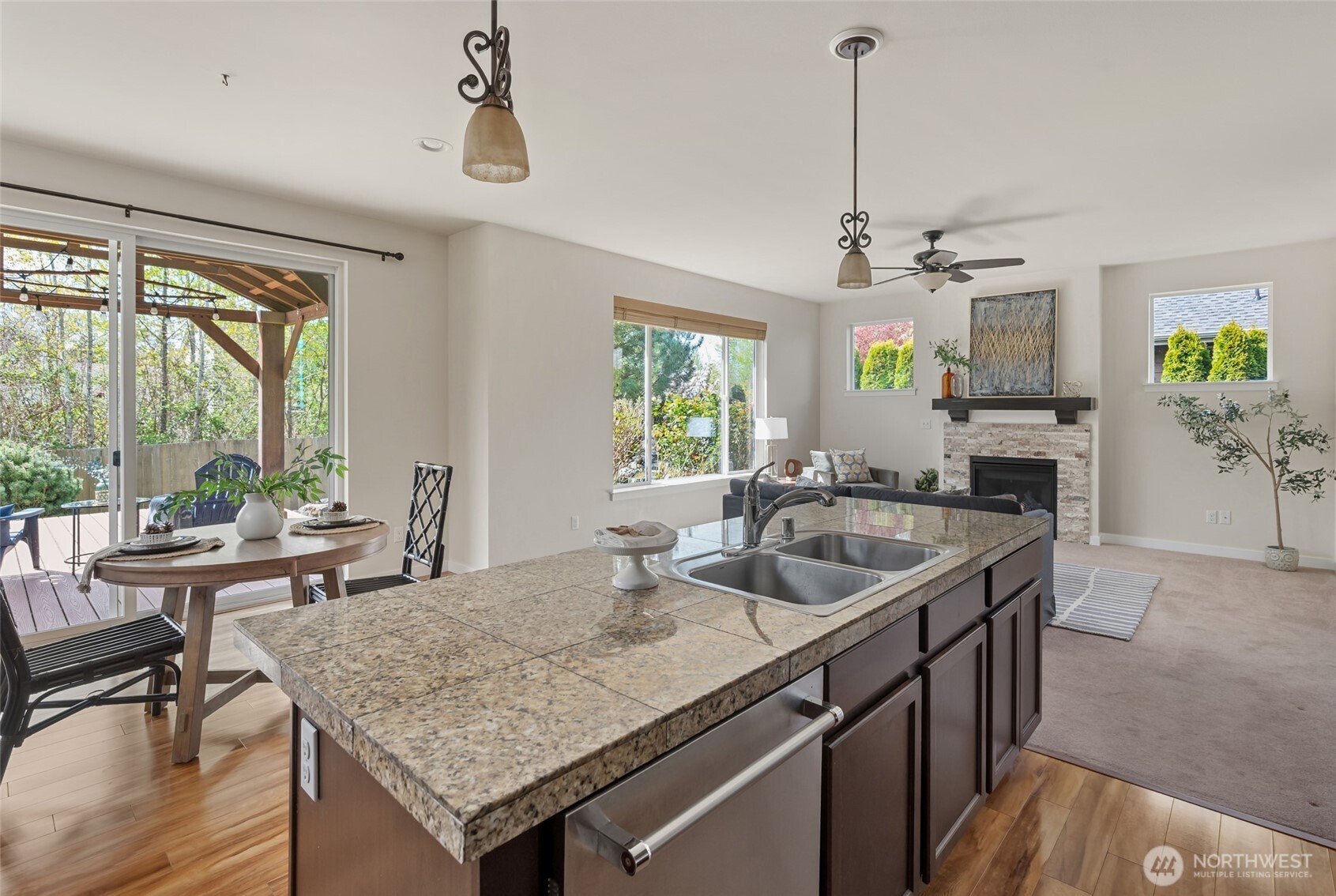 3015 Loch Ness Loop , Mount Vernon, WA 98273