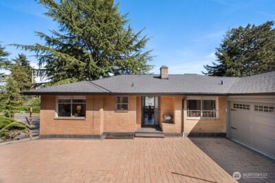 6303 Wilson Avenue S, Seattle, WA 98118 - Photo 2