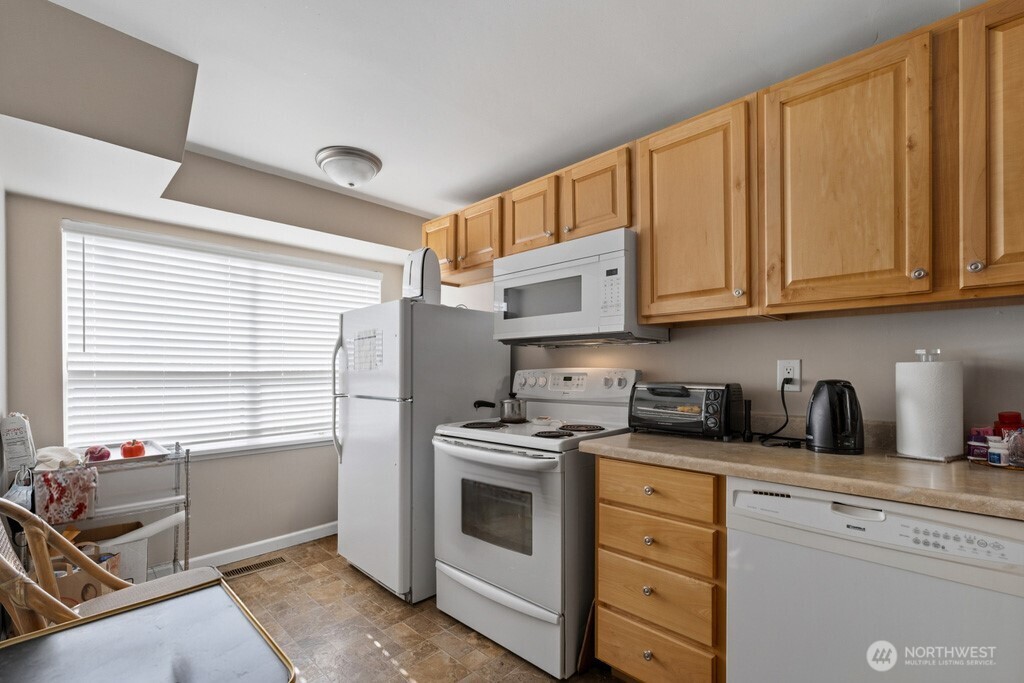 6303 Wilson Avenue S, Seattle, WA 98118