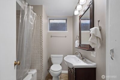 6303 Wilson Avenue S, Seattle, WA 98118 - Photo 32