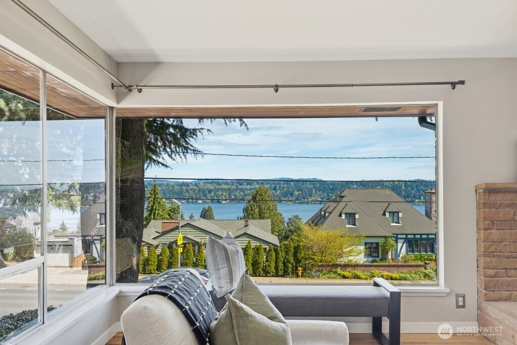 6303 Wilson Avenue S, Seattle, WA 98118