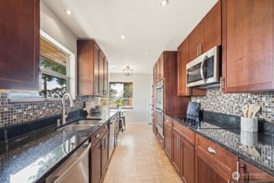 6303 Wilson Avenue S, Seattle, WA 98118 - Photo 9