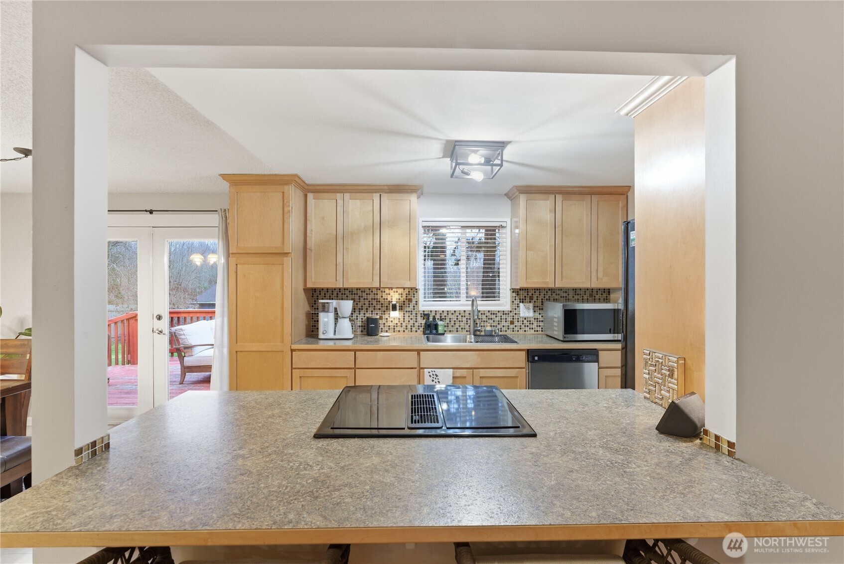 2569 Airline Way , Oak Harbor, WA 98277