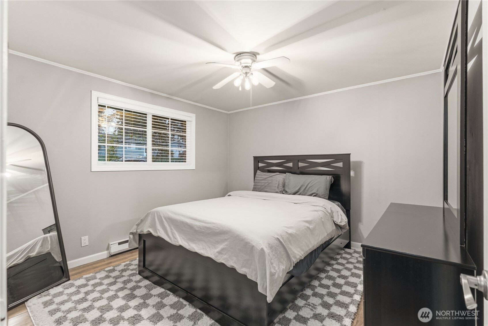 2569 Airline Way , Oak Harbor, WA 98277