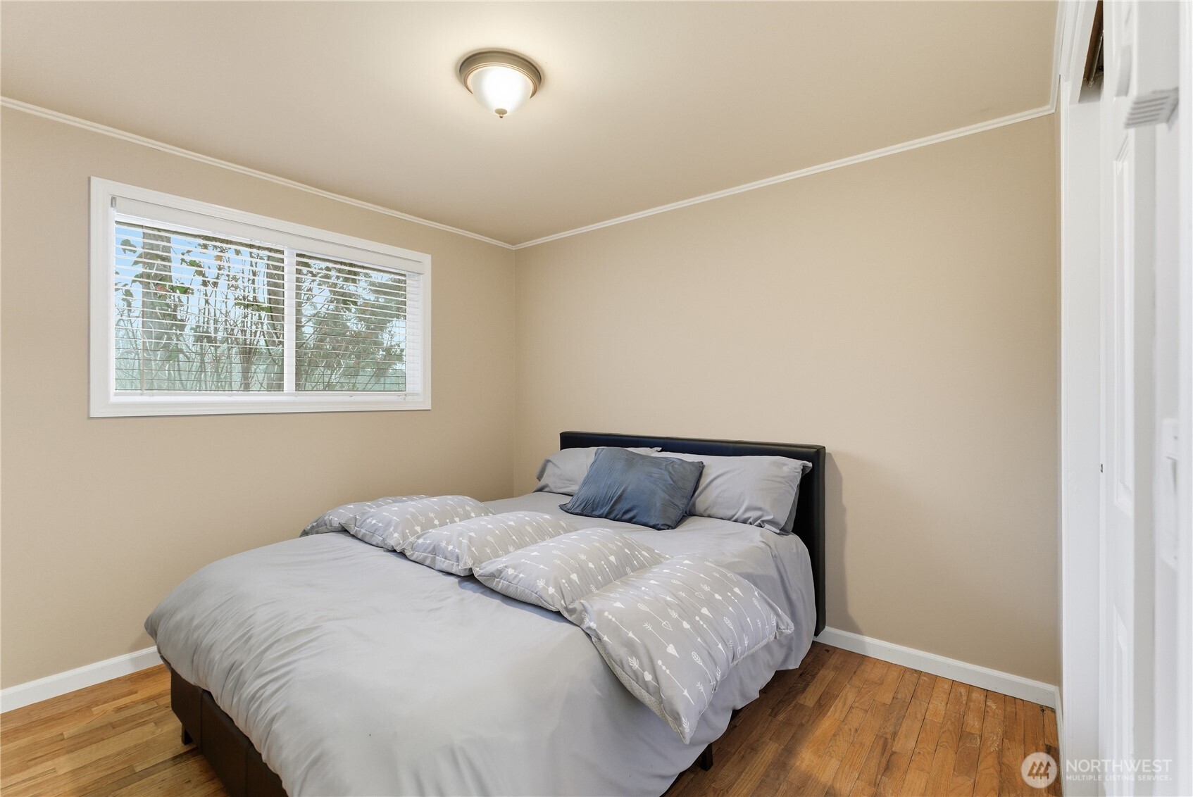 2569 Airline Way , Oak Harbor, WA 98277