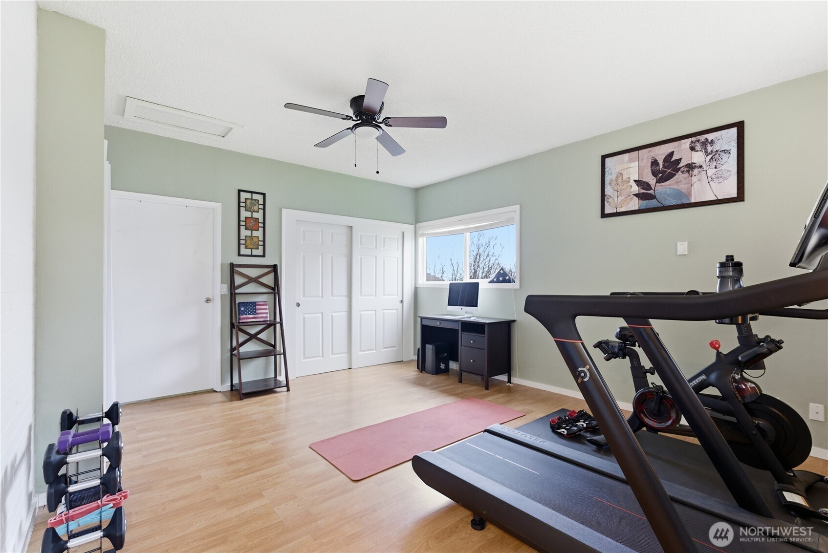 2569 Airline Way , Oak Harbor, WA 98277