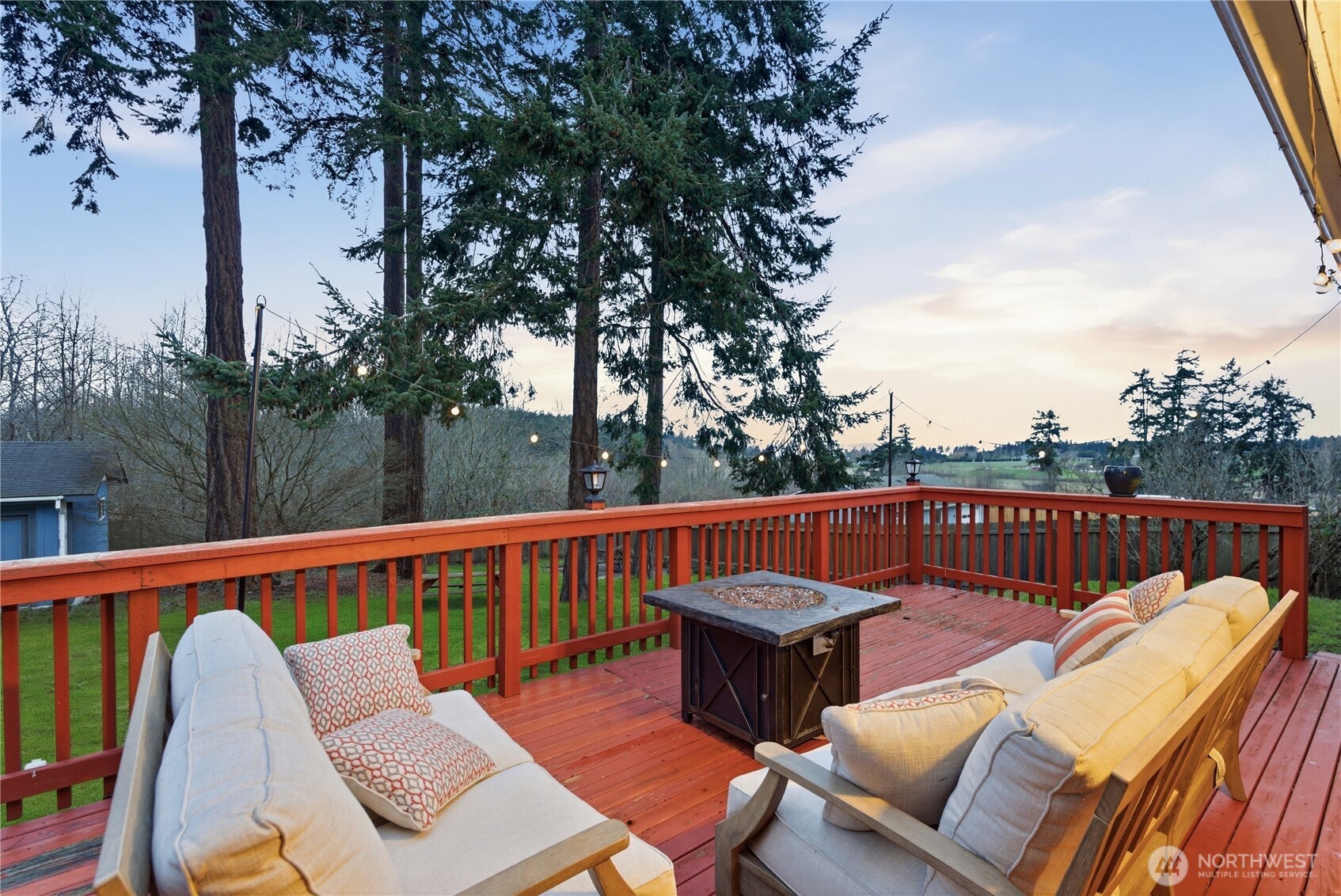 2569 Airline Way , Oak Harbor, WA 98277