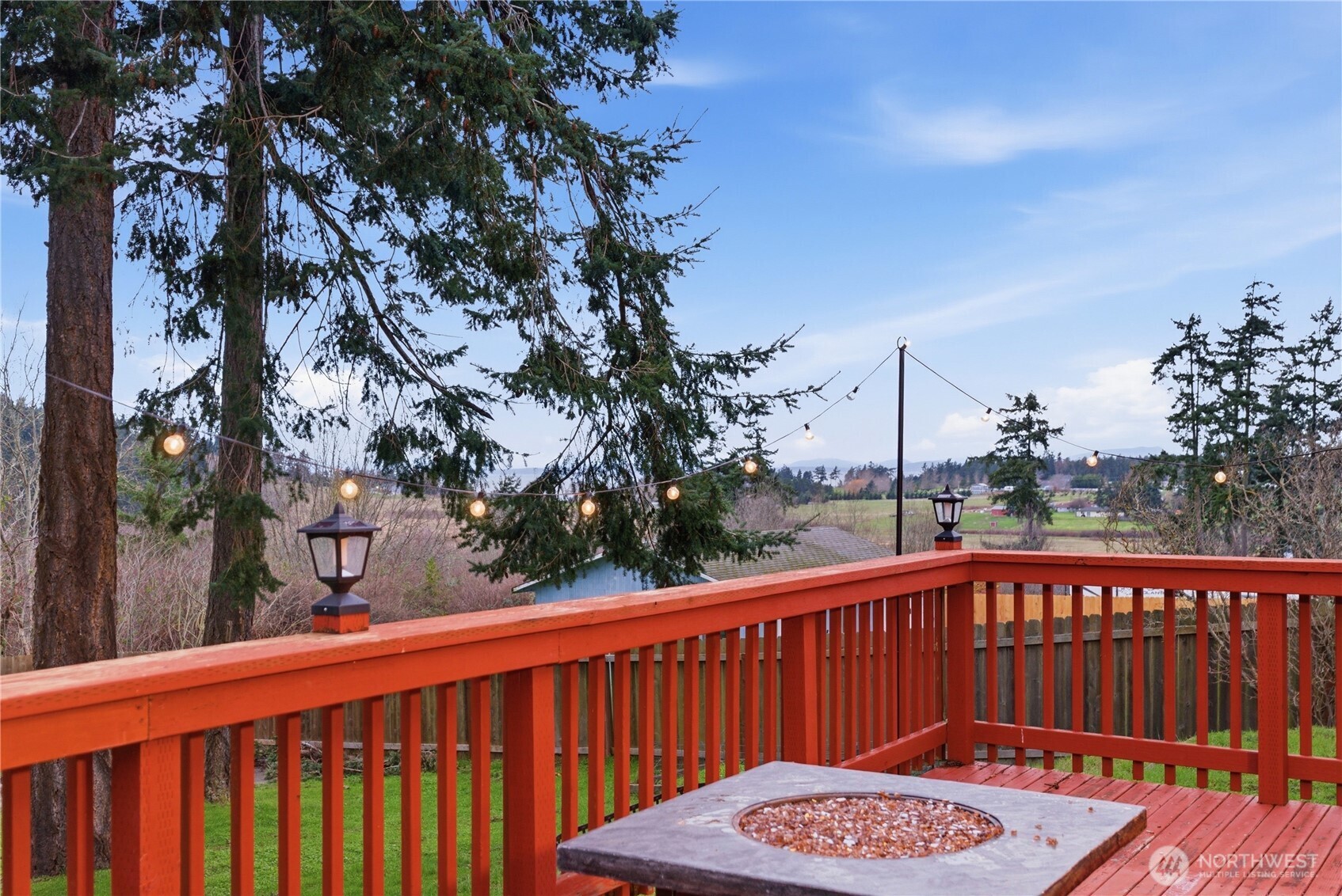 2569 Airline Way , Oak Harbor, WA 98277