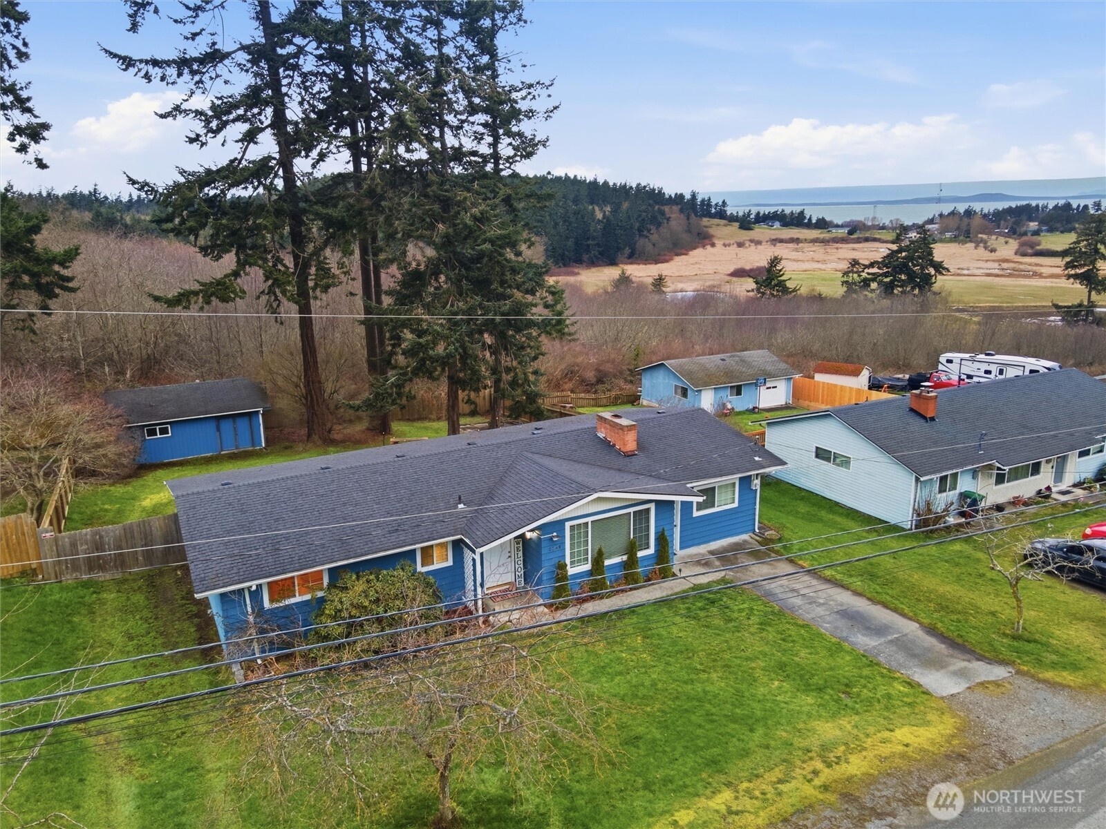 2569 Airline Way , Oak Harbor, WA 98277