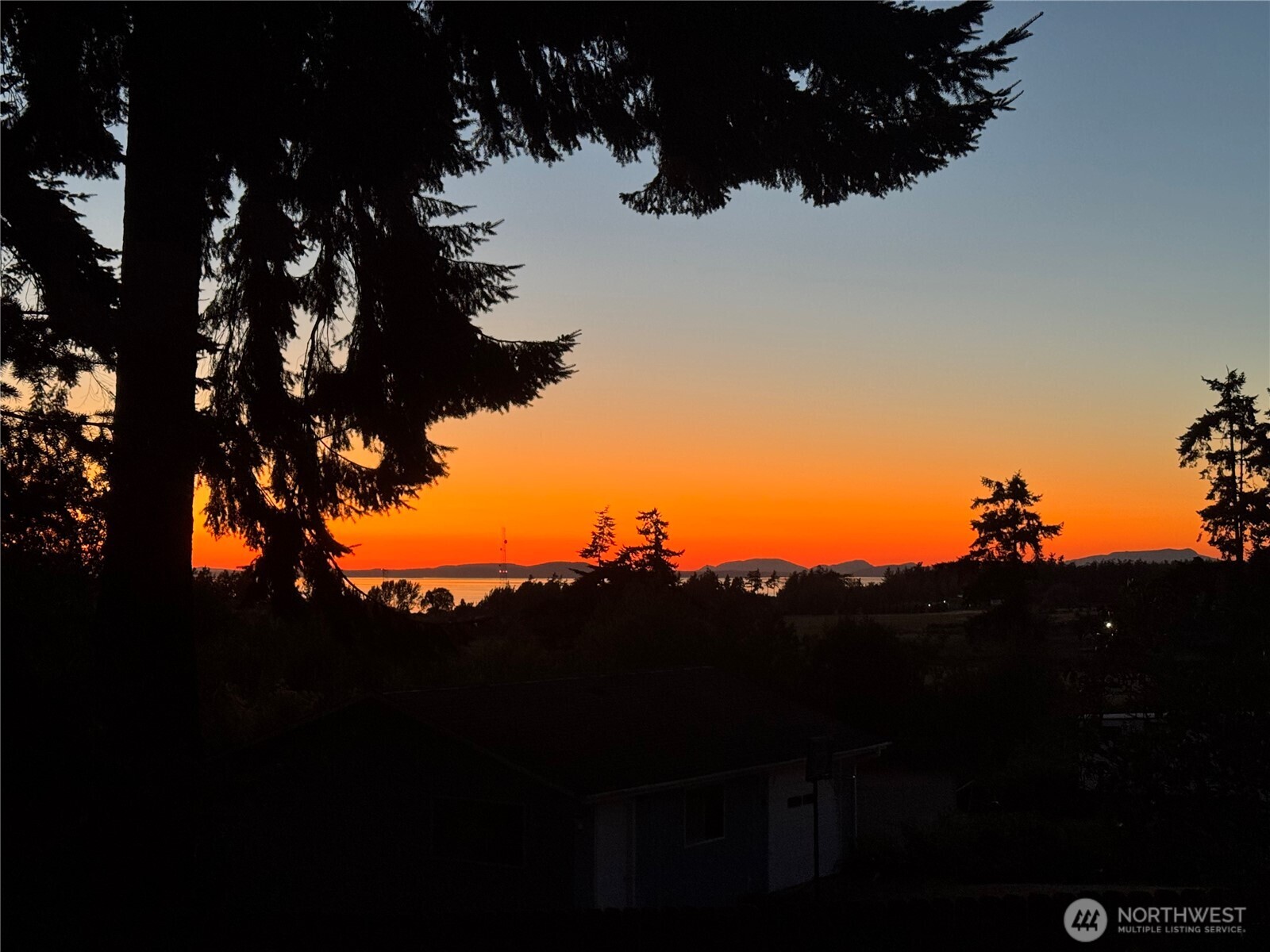 2569 Airline Way , Oak Harbor, WA 98277