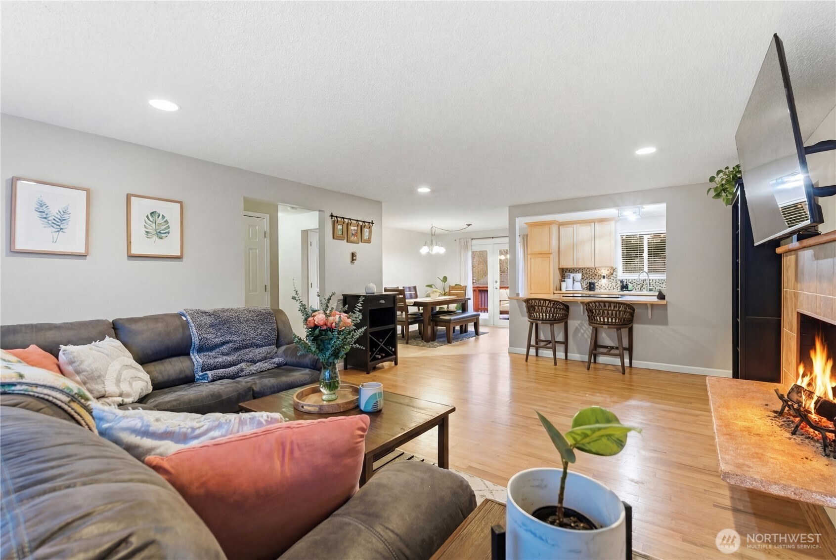 2569 Airline Way , Oak Harbor, WA 98277