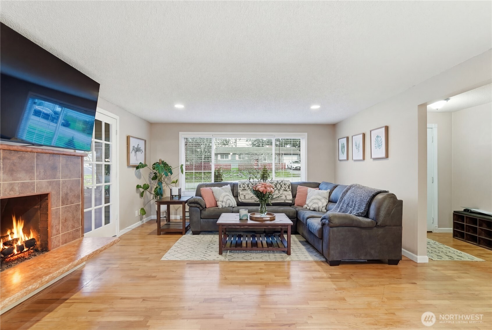 2569 Airline Way , Oak Harbor, WA 98277