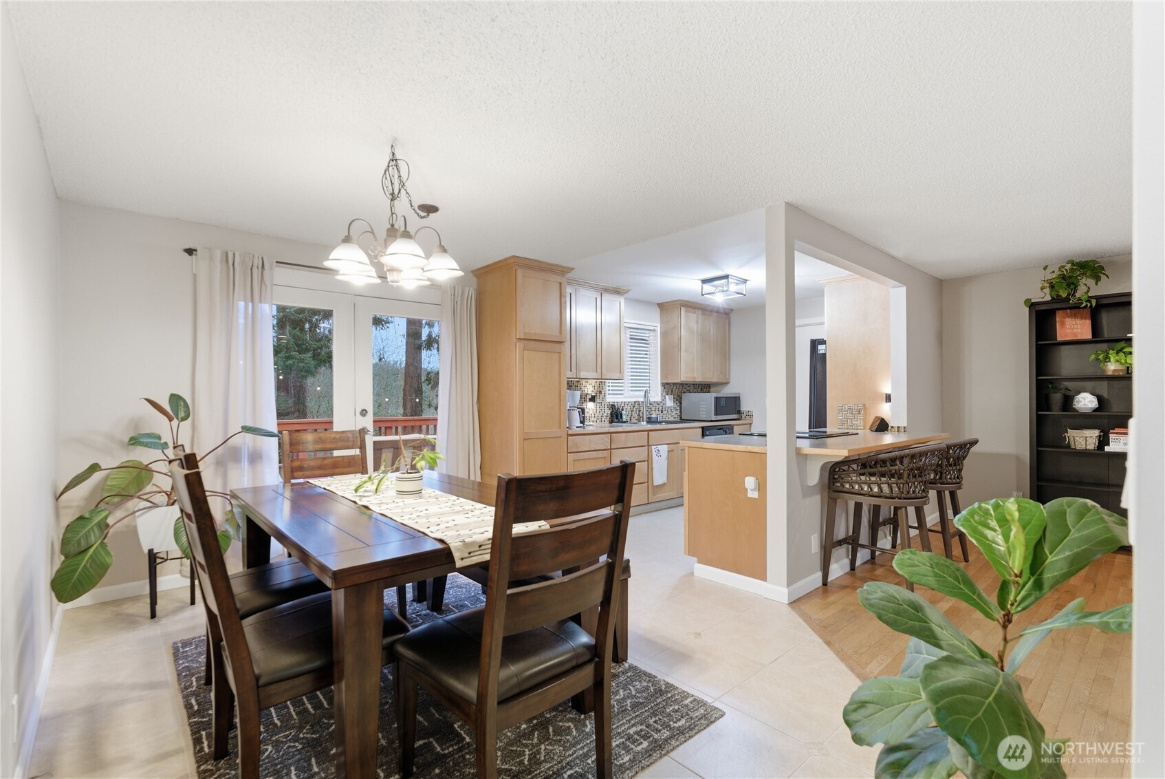 2569 Airline Way , Oak Harbor, WA 98277