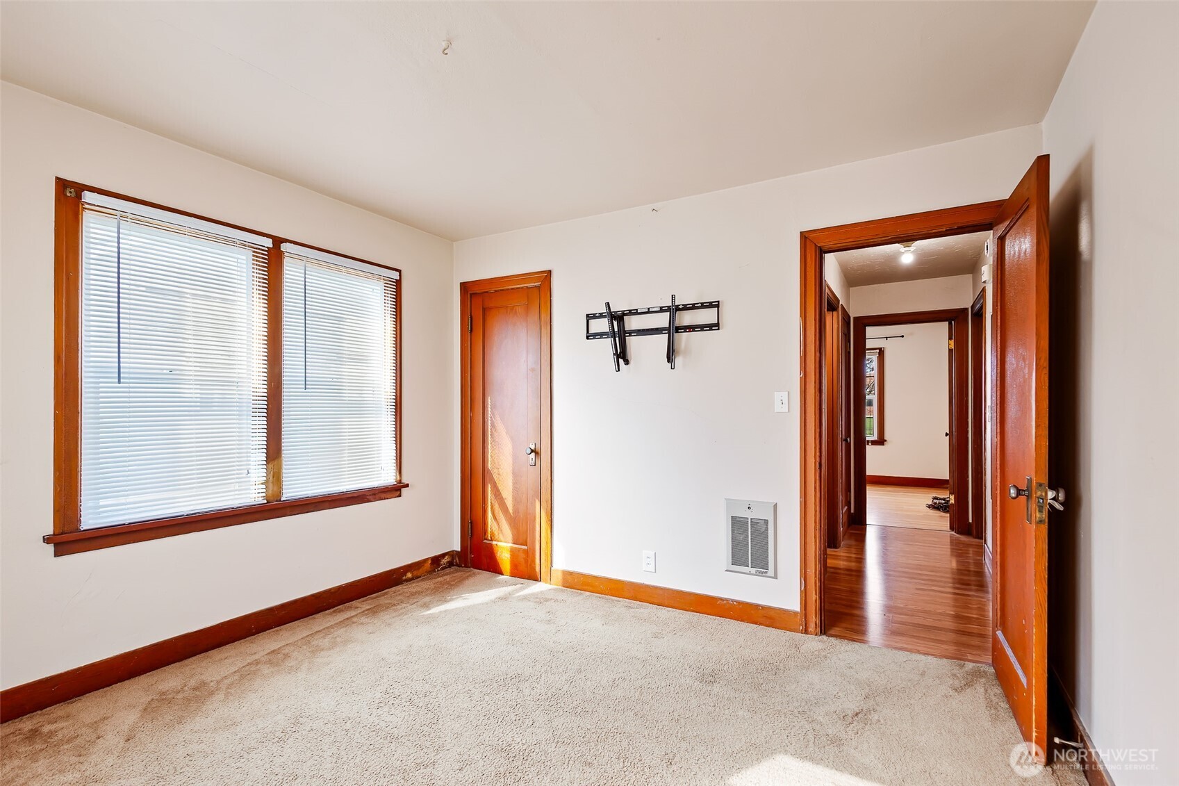 100 S Sampson Street , Ellensburg, WA 98926