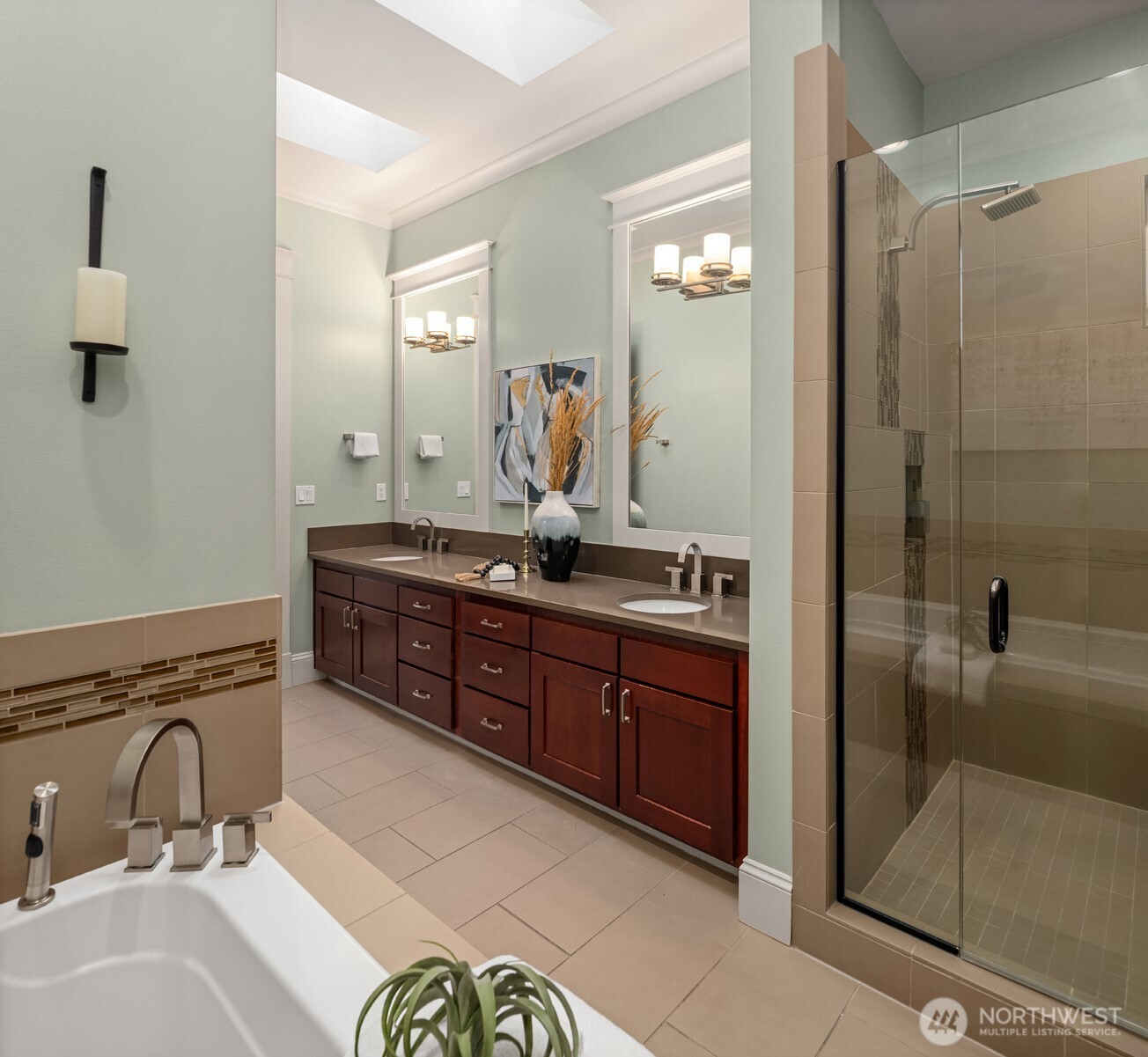 3655 NE 73rd Street , Seattle, WA 98115