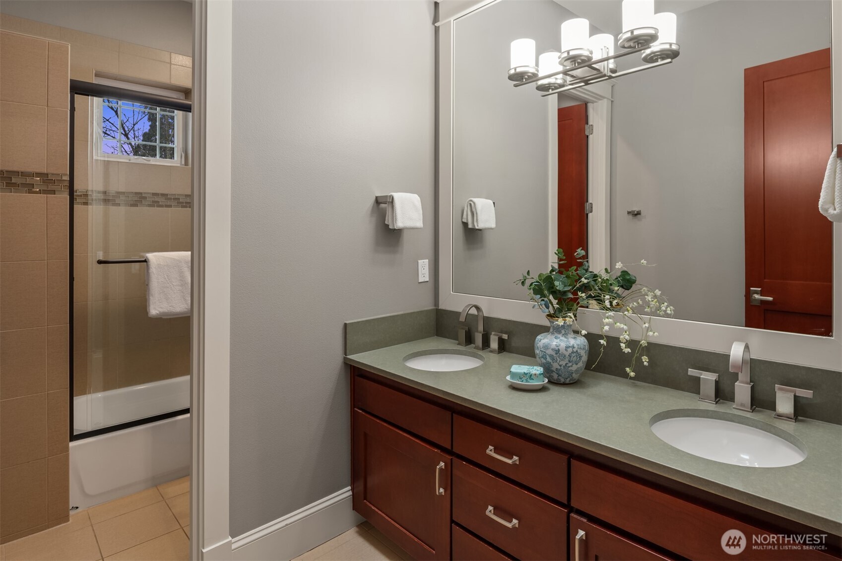 3655 NE 73rd Street , Seattle, WA 98115