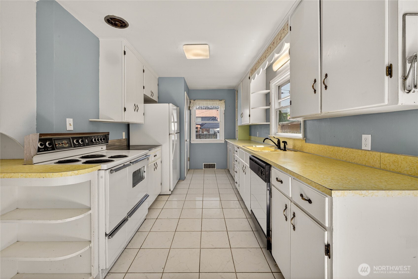 405 Pioneer Drive , Wenatchee, WA 98801