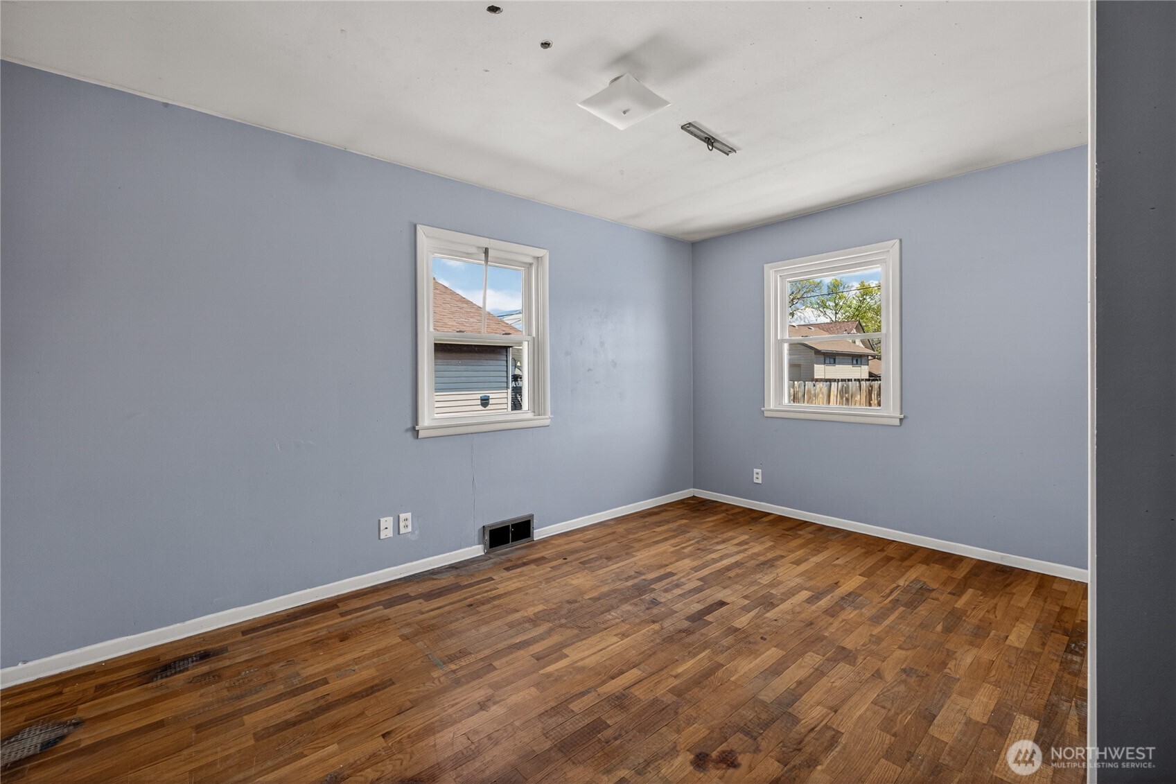 405 Pioneer Drive , Wenatchee, WA 98801