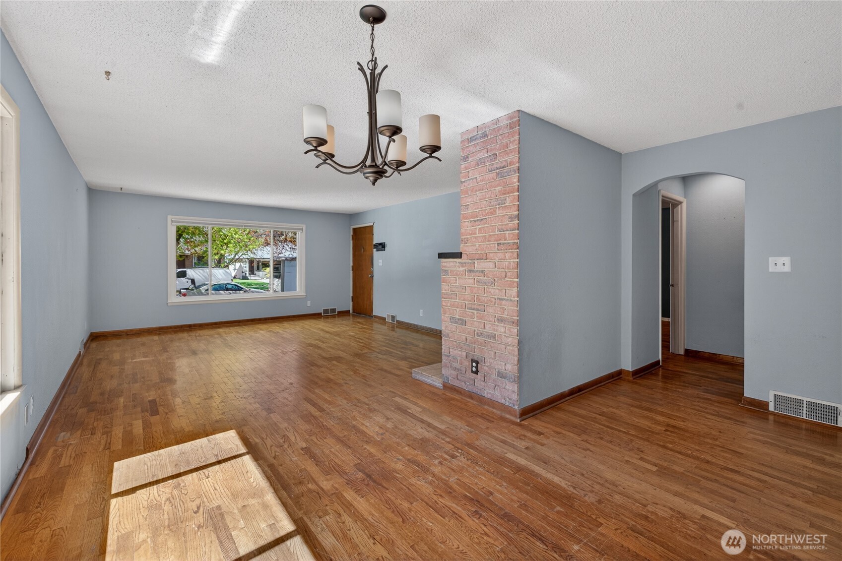 405 Pioneer Drive , Wenatchee, WA 98801
