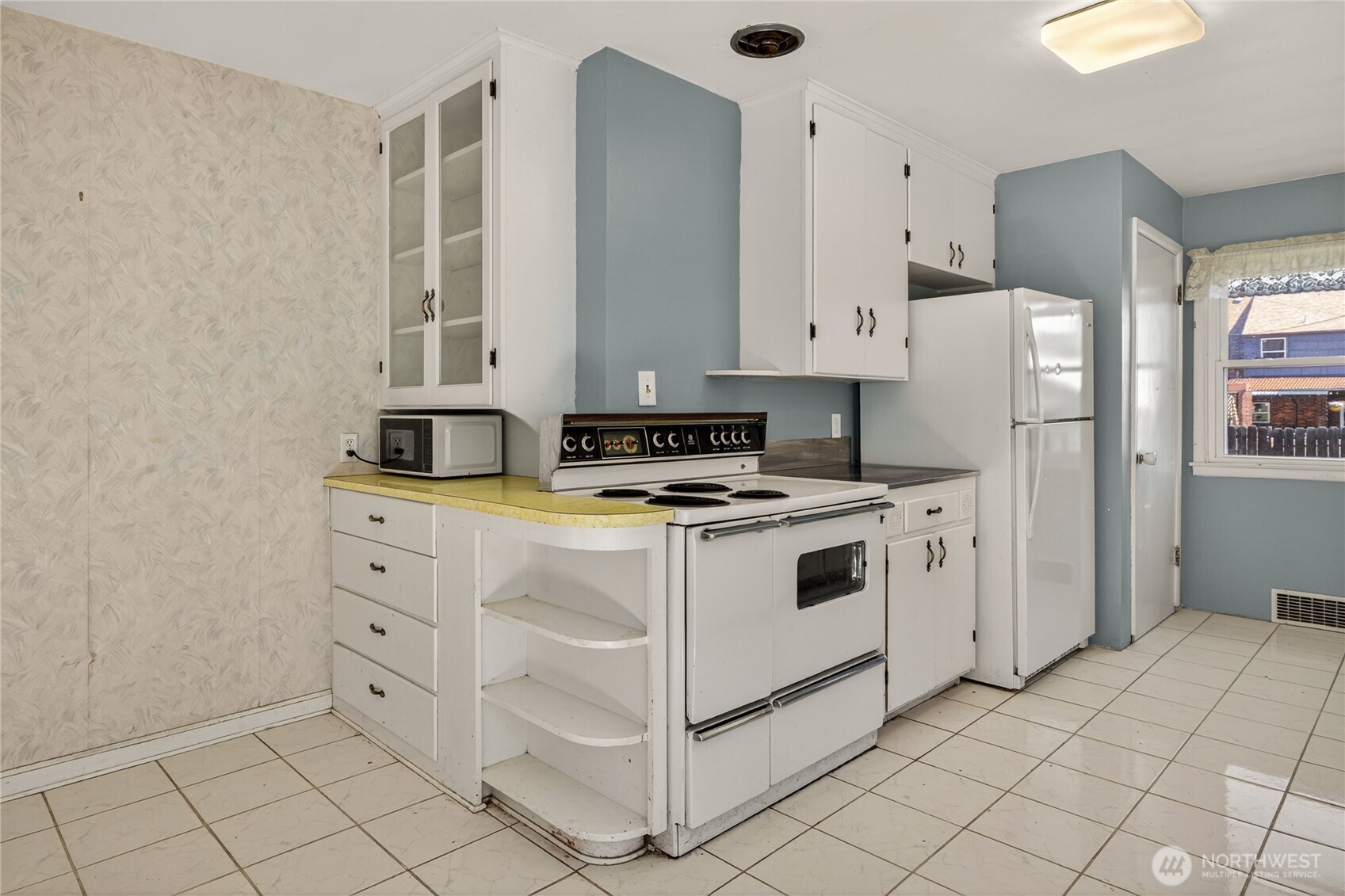 405 Pioneer Drive , Wenatchee, WA 98801