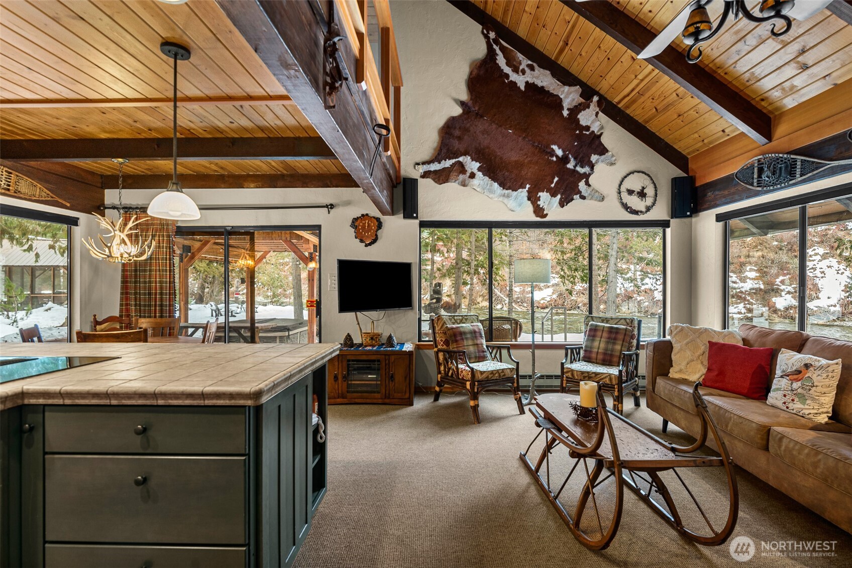 2304 Pine Tree Lane , Leavenworth, WA 98826