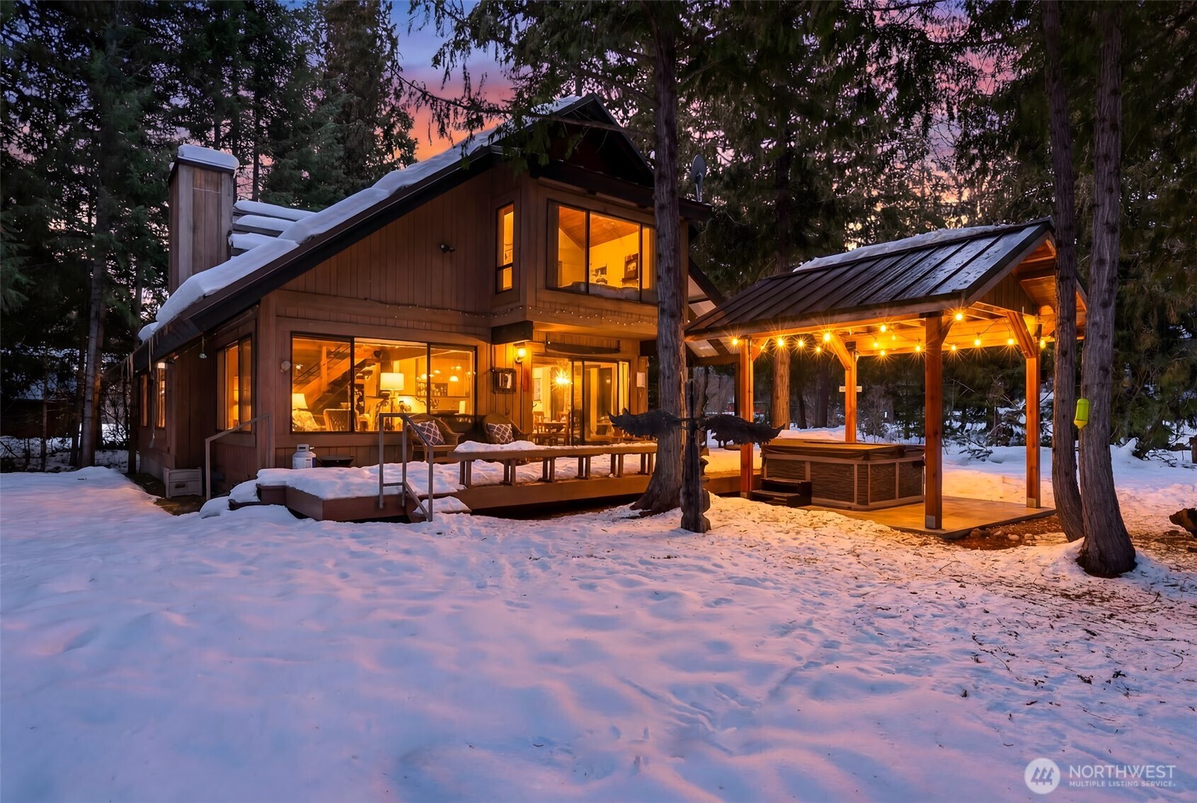 2304 Pine Tree Lane , Leavenworth, WA 98826