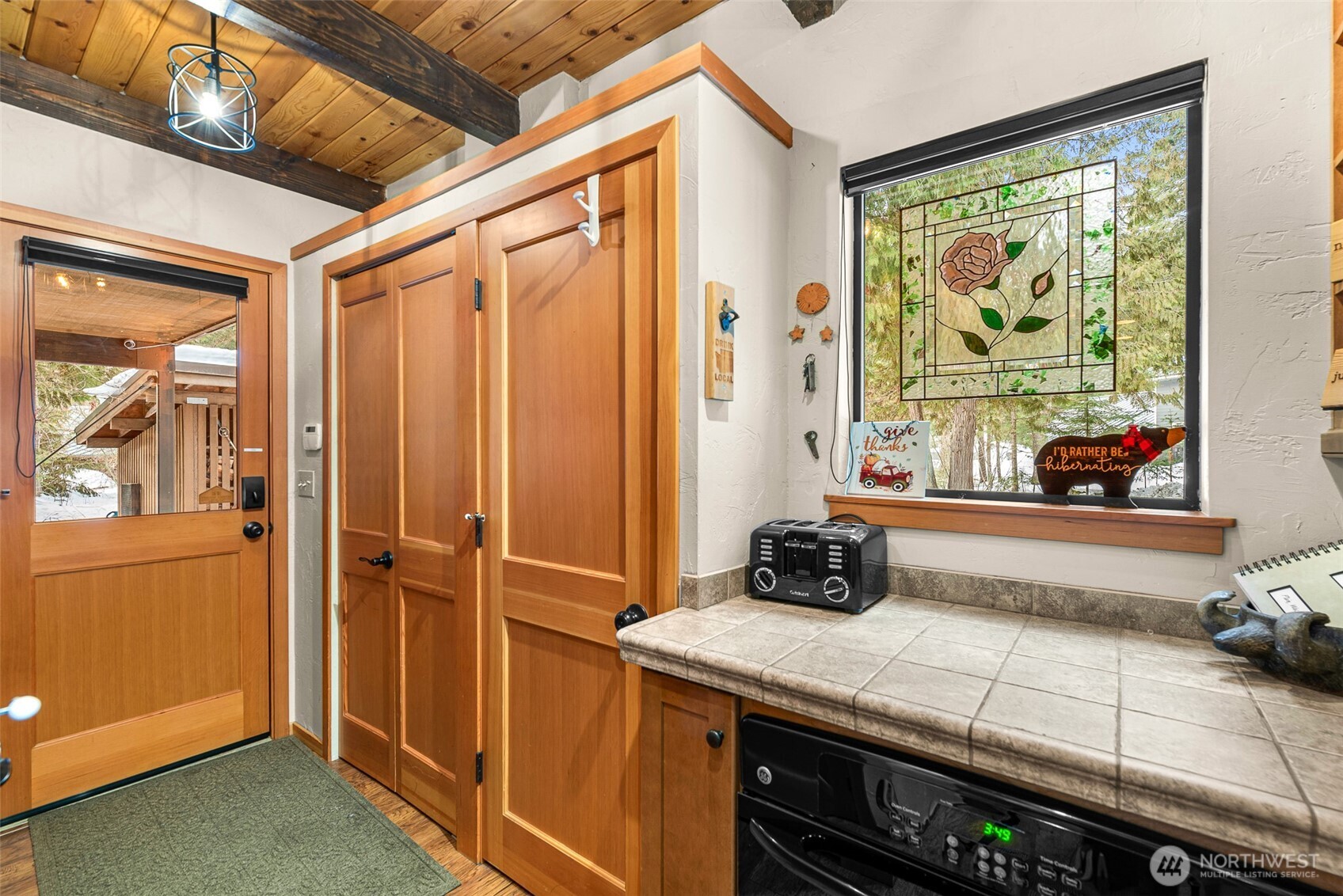 2304 Pine Tree Lane , Leavenworth, WA 98826