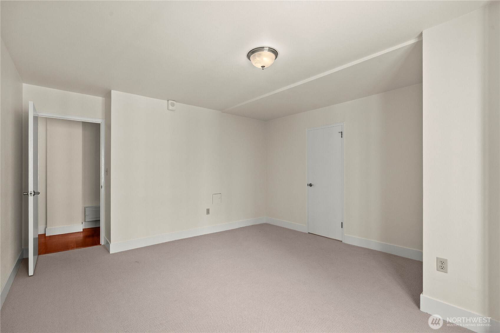 1105 Spring Street #712, Seattle, WA 98104