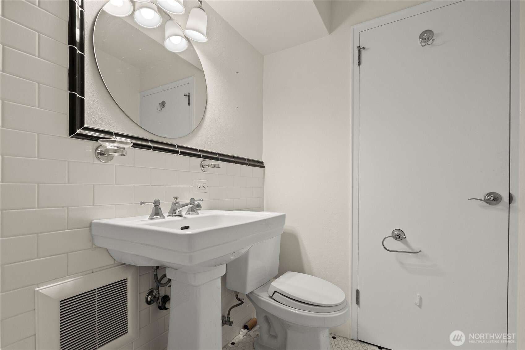 1105 Spring Street #712, Seattle, WA 98104