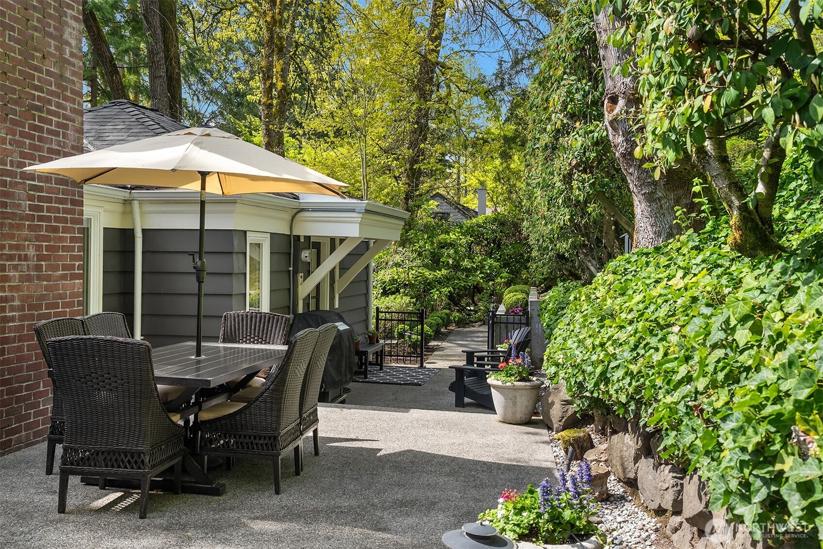 502 Lake Washington Boulevard E, Seattle, WA 98112