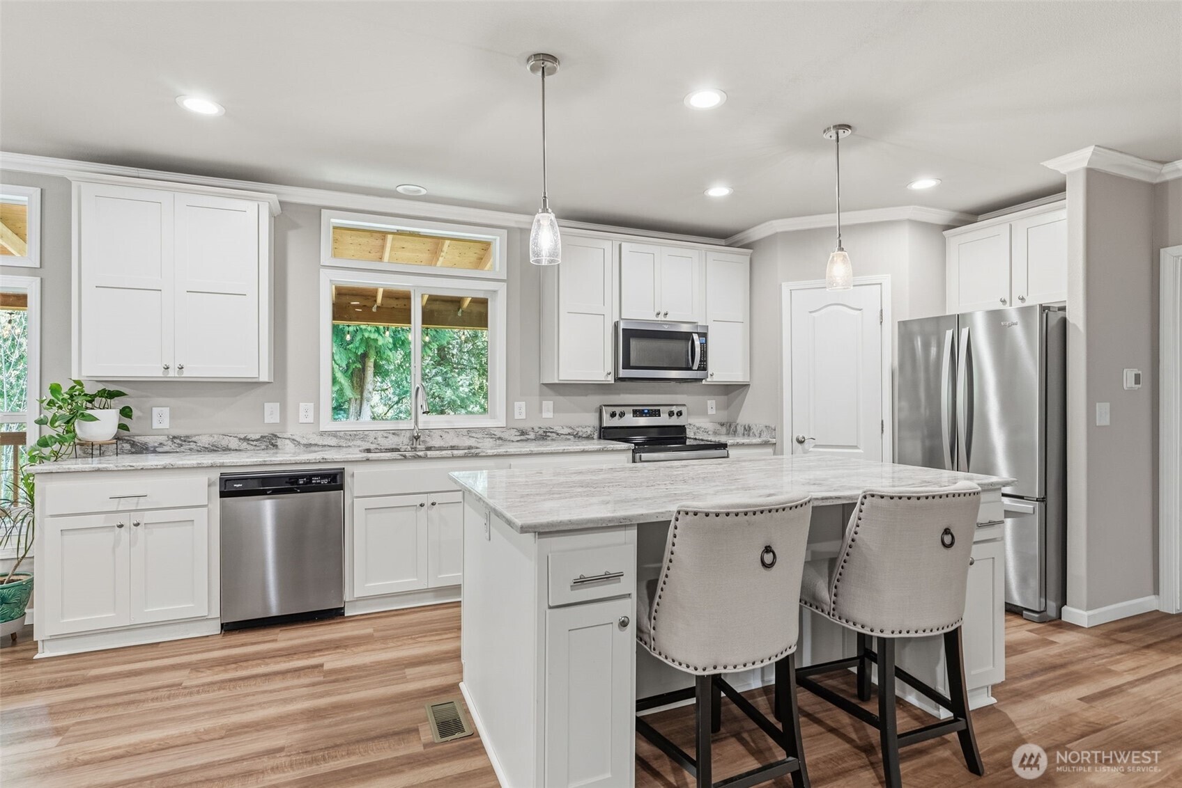 2571 Hazel Dell Road , Castle Rock, WA 98611