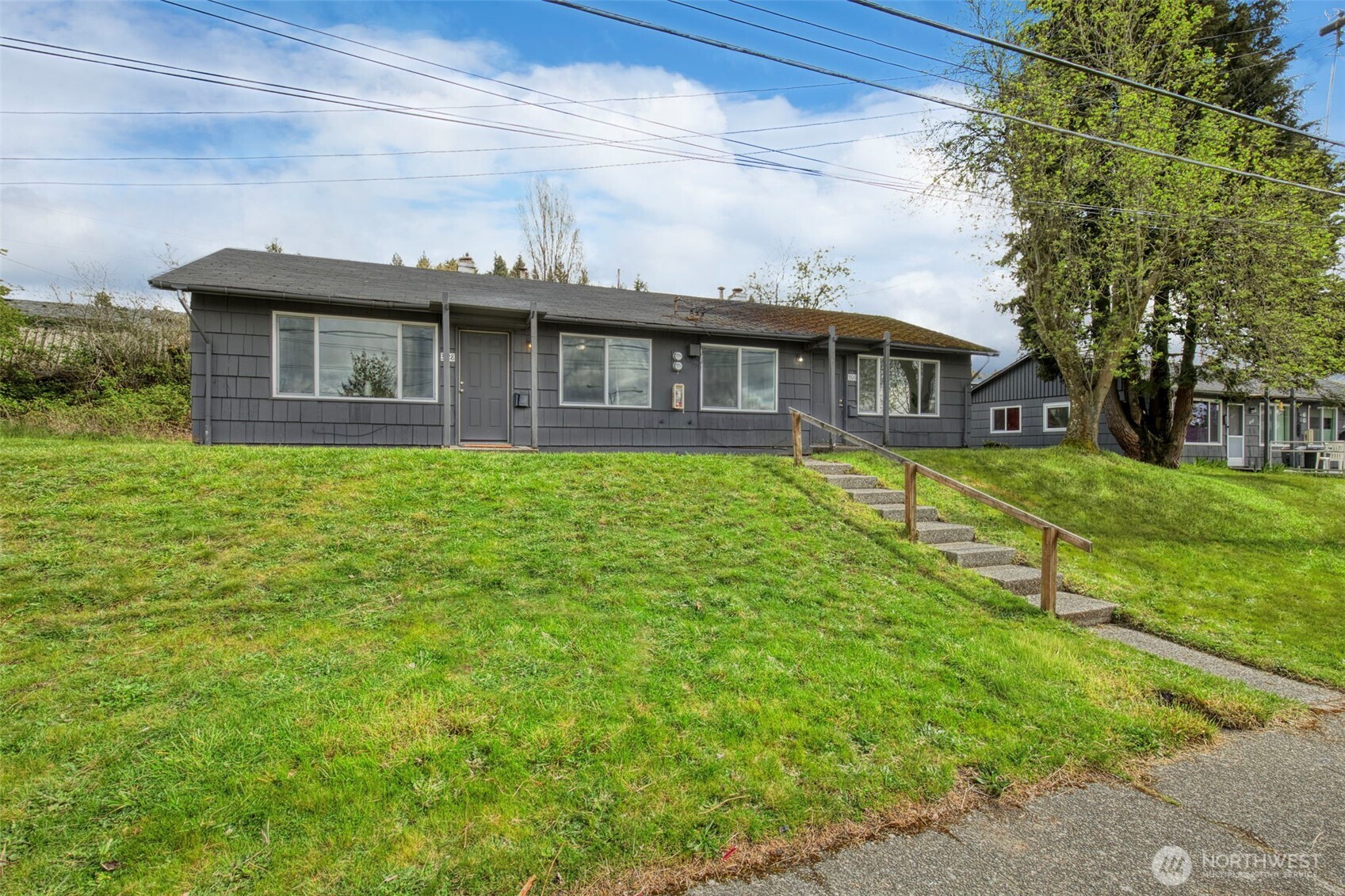 3326 - 3328 Halverson Avenue , Bremerton, WA 98310