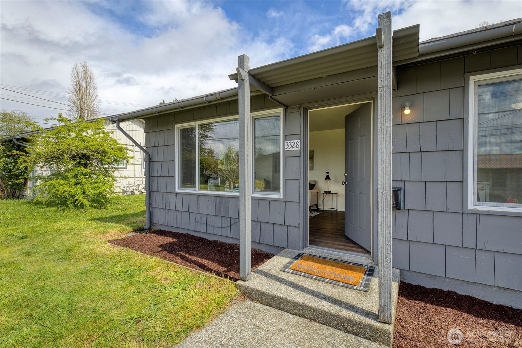 3326 - 3328 Halverson Avenue , Bremerton, WA 98310