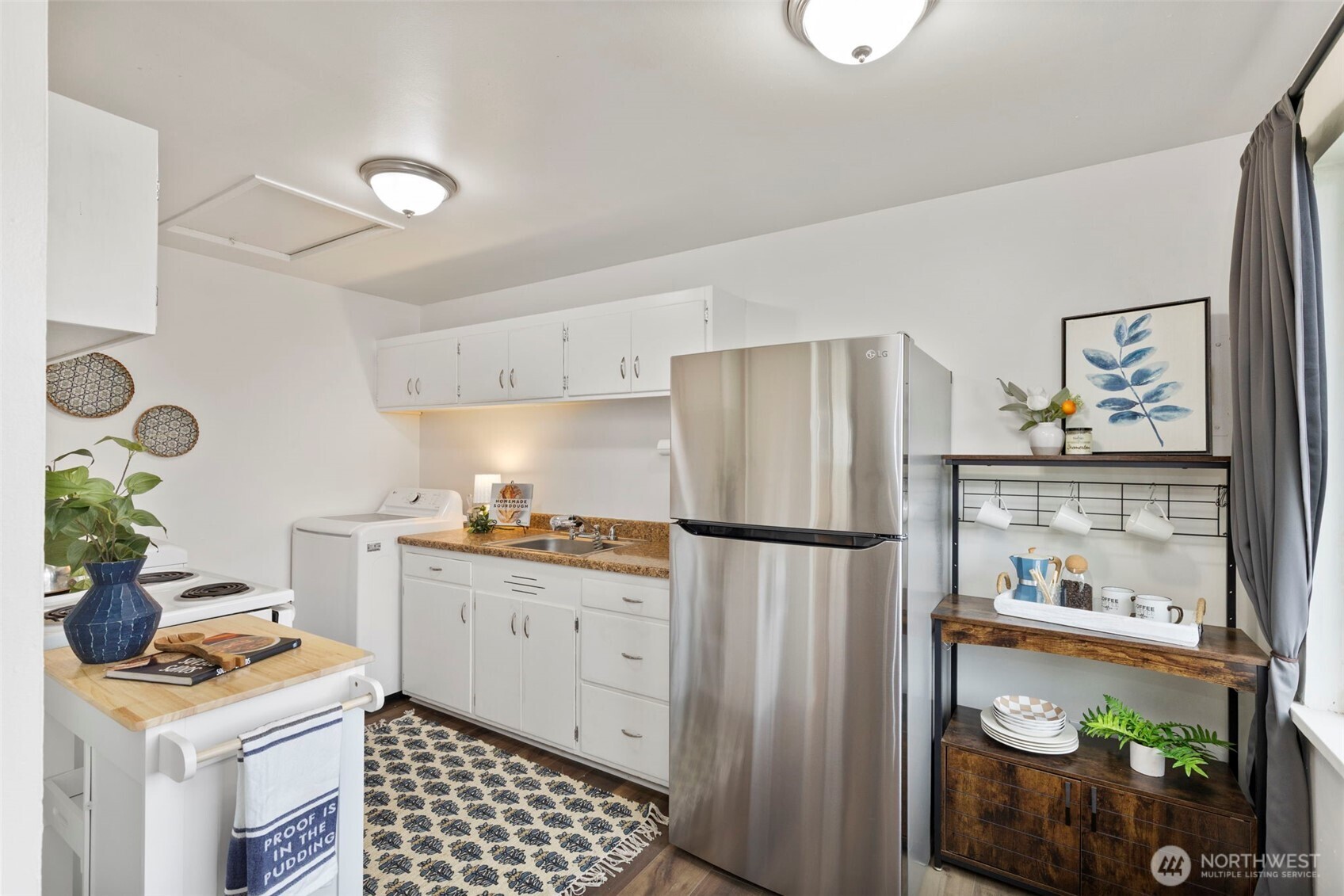 3326 - 3328 Halverson Avenue , Bremerton, WA 98310